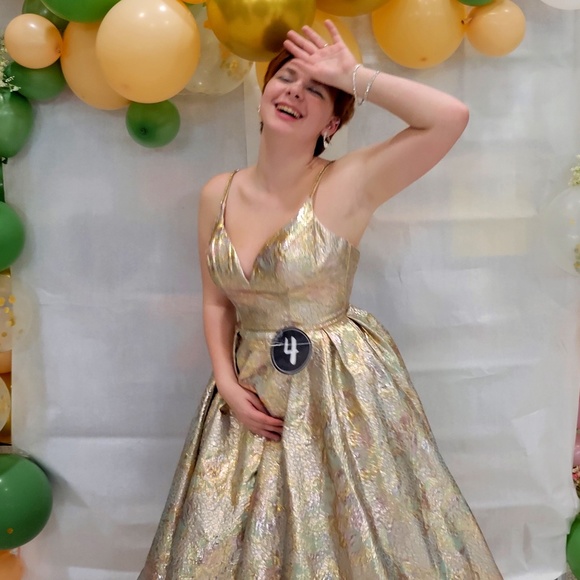 Mac Duggal Ball Gown - Picture 1 of 2